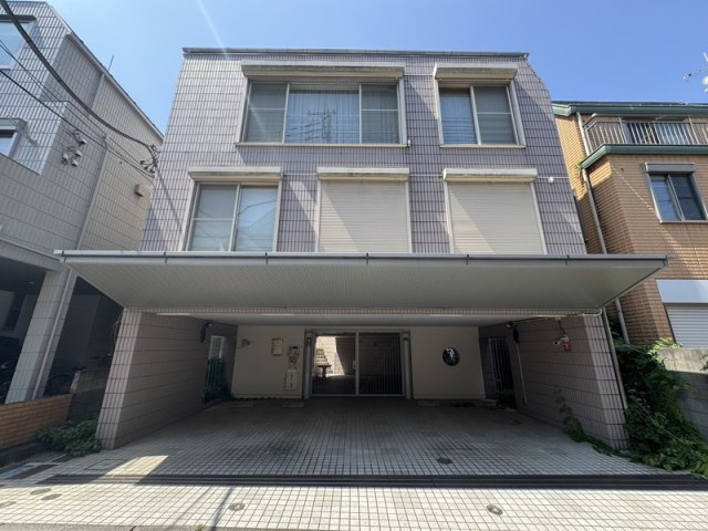 ファミリアワダの画像