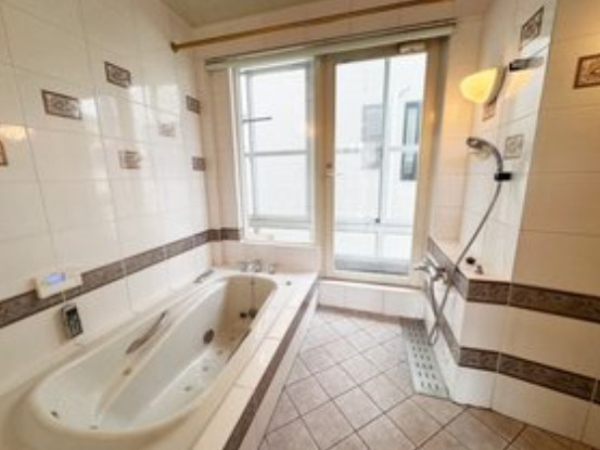 ファミリアワダの画像