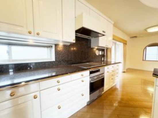 ファミリアワダの画像