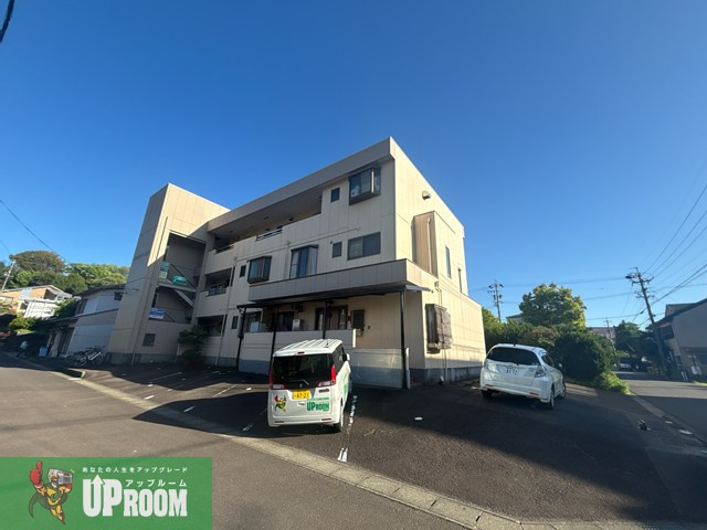 マンション若山の駐車場