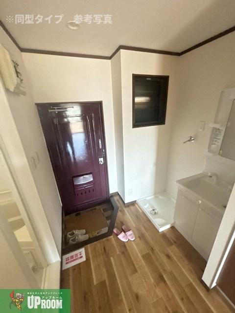 マンション若山の玄関