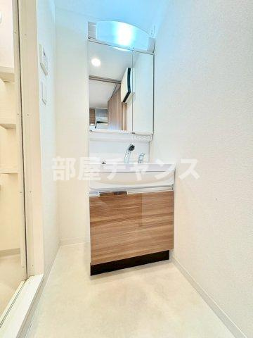 プレサンスジェネ鶴舞の独立洗面台