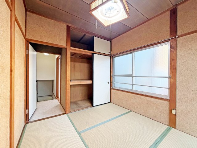 惟信町5丁目戸建の和室