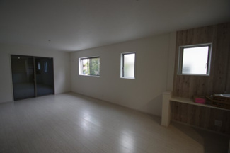 【居間・リビング】 | 【仲介手数料無料！！】八王子市長沼町　新築戸建て（全2棟）1号棟　5399万円 | LDK20帖