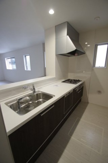 【キッチン】 | 【仲介手数料無料！！】八王子市長沼町　新築戸建て（全2棟）1号棟　5399万円