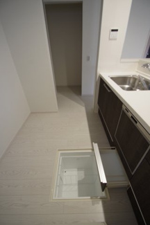 【キッチン】 | 【仲介手数料無料！！】八王子市長沼町　新築戸建て（全2棟）1号棟　5399万円