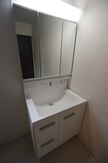 【独立洗面台】 | 【仲介手数料無料！！】八王子市長沼町　新築戸建て（全2棟）1号棟　5399万円