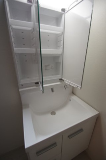 【独立洗面台】 | 【仲介手数料無料！！】八王子市長沼町　新築戸建て（全2棟）1号棟　5399万円