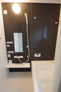 【浴室】 | 【仲介手数料無料！！】八王子市長沼町　新築戸建て（全2棟）1号棟　5399万円