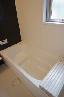 【浴室】 | 【仲介手数料無料！！】八王子市長沼町　新築戸建て（全2棟）1号棟　5399万円
