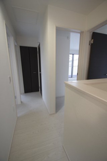 【その他】 | 【仲介手数料無料！！】八王子市長沼町　新築戸建て（全2棟）1号棟　5399万円 | 2階廊下