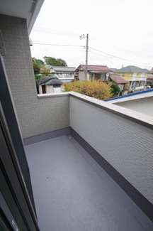 【バルコニー】 | 【仲介手数料無料！！】八王子市長沼町　新築戸建て（全2棟）1号棟　5399万円 | ワイドバルコニー