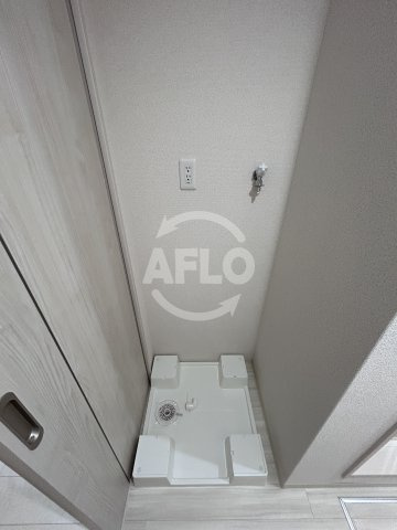 フジパレス吹⽥垂⽔町Ⅱ番館の洗面所|フジパレス吹田垂水町Ⅱ番館　洗濯機置き場