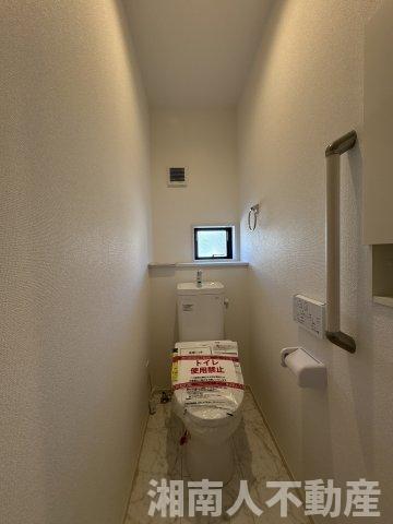 平塚市南金目　新築戸建のトイレ|落ち着いたトイレです
