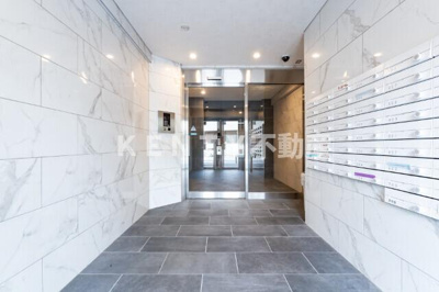 【ロビー】 | ＡＲＣＯＢＡＬＥＮＯ ＭＵＳＡＳＨＩＫＯＹＡＭＡ | 建物の内部です