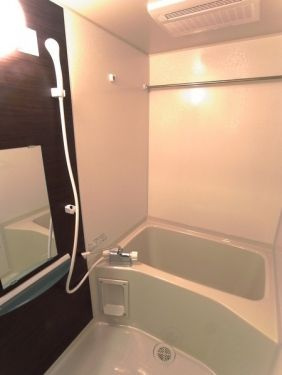 リブリ・津田沼の浴室