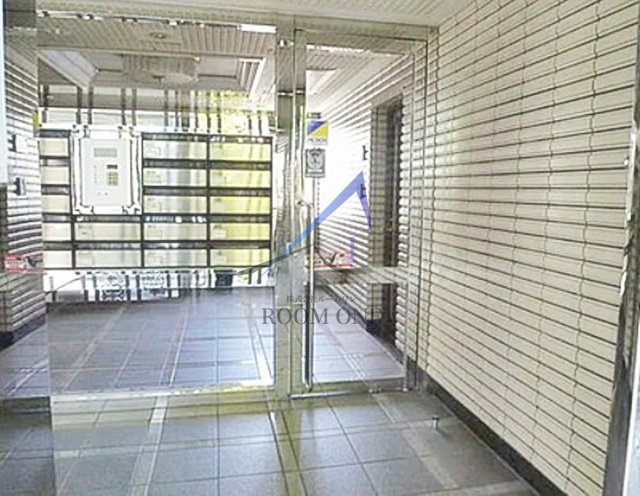 ヒルトップマンションのエントランス|エントランスです。