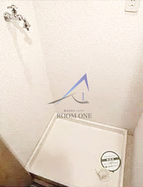 ロイヤルパレス大塚駅前の設備|洗濯機置き場です。