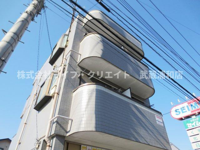 高里ハイツの外観