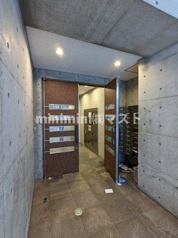 南堀江プライマリーワンのエントランス