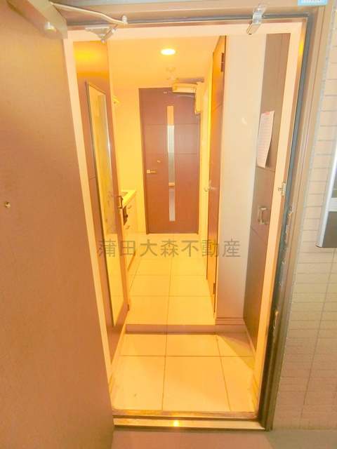 クロスレジデンス蒲田の玄関