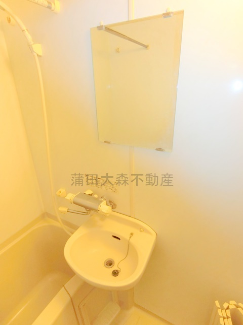 クロスレジデンス蒲田の浴室