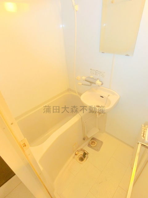 クロスレジデンス蒲田の浴室