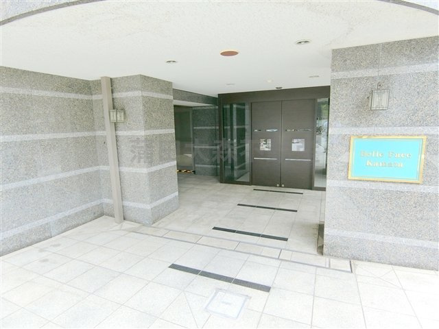 クロスレジデンス蒲田のエントランス