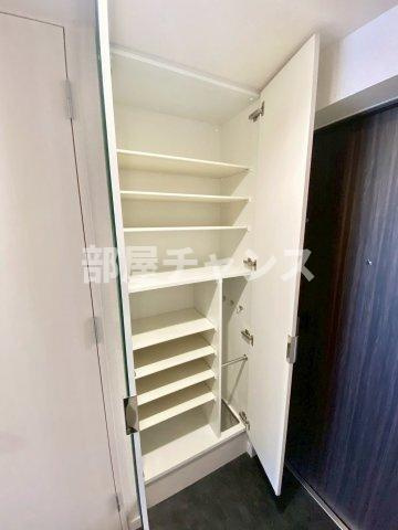 プレサンス上前津オレシアの収納