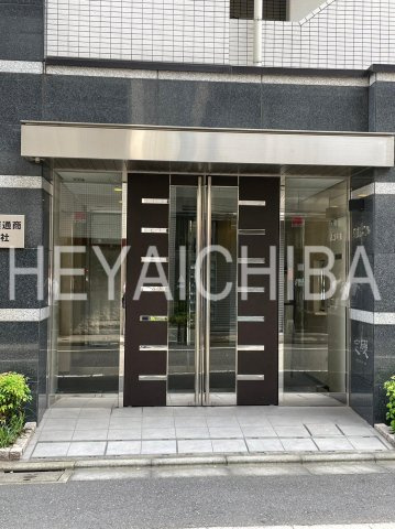 東林ビル（台東）のエントランス