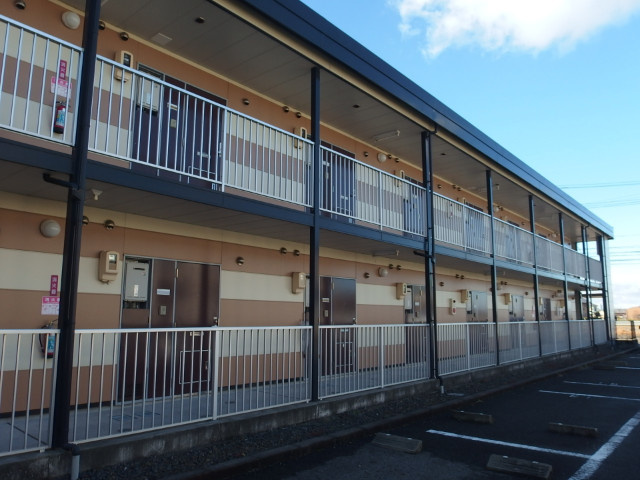 レオパレスピソの外観