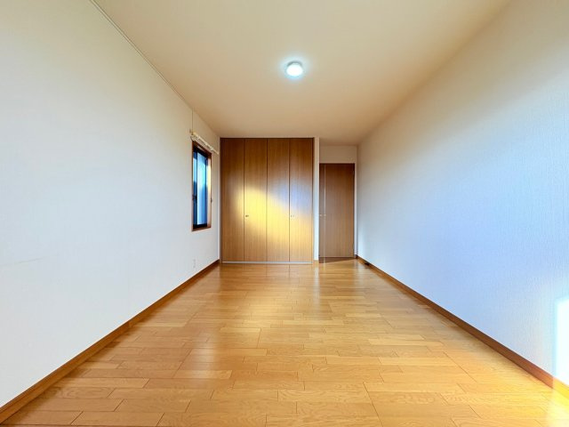 神戸市北区泉台3丁目戸建の洋室