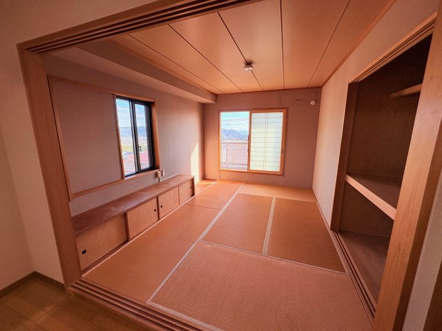 神戸市北区泉台3丁目戸建の和室