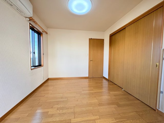 神戸市北区泉台3丁目戸建の洋室