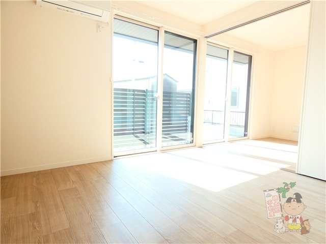 Ｇｒａｔｉａ（グラティア）　の居間・リビング