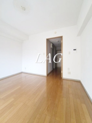 【居間・リビング】 | アピス | 洋室のお部屋です。