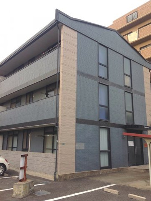 【外観】 | レオパレス中井町３