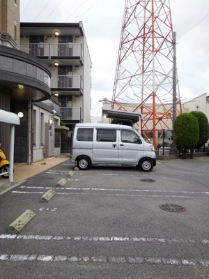 【駐車場】 | ウィザード空港通り | 駐車場