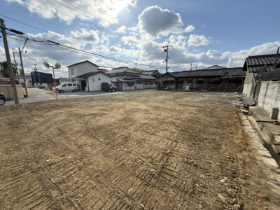 【前面道路含む現地写真】 | 【プレイワーク陶器北】北東角地・土地119坪・建築条件なし・更地渡し | 前面道路含む現地写真です