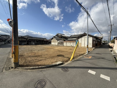 【前面道路含む現地写真】 | 【プレイワーク陶器北】北東角地・土地119坪・建築条件なし・更地渡し | 前面道路含む現地写真です