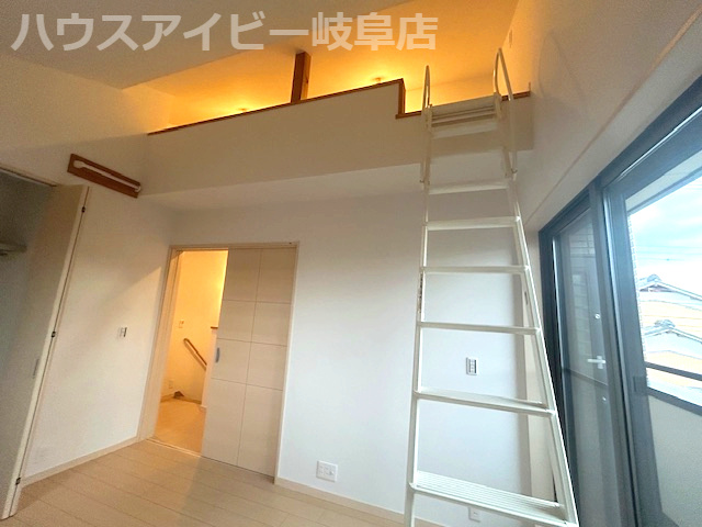 【洋室】の画像