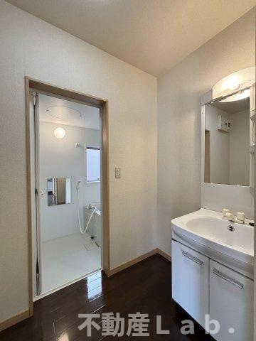 シャルールＢの洗面所