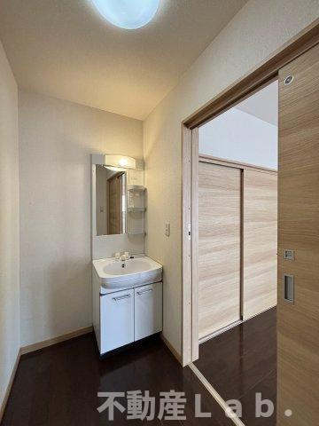 シャルールＢの洗面所