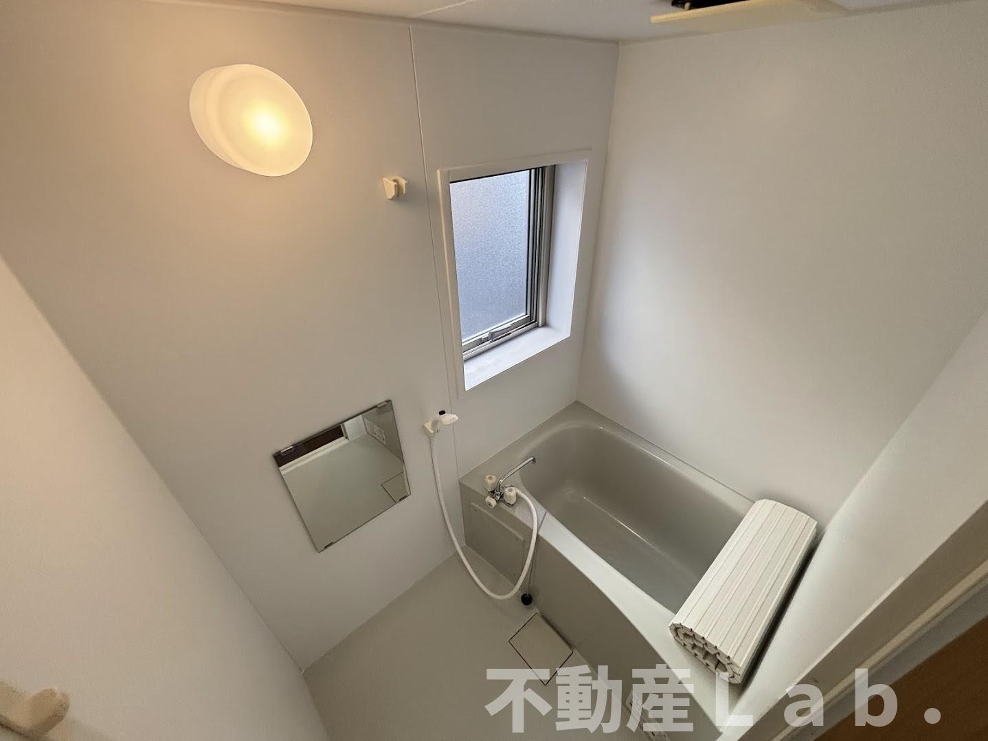 シャルールＢの浴室