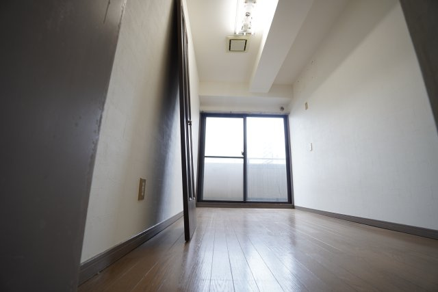 ウォンズ東千葉の洋室