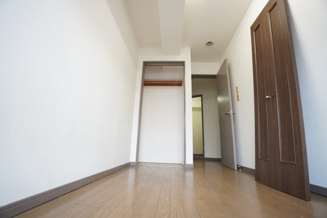 ウォンズ東千葉の洋室