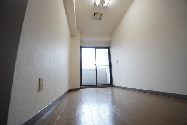 ウォンズ東千葉の洋室