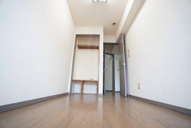 ウォンズ東千葉の洋室