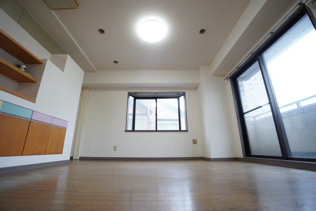 ウォンズ東千葉の居間・リビング