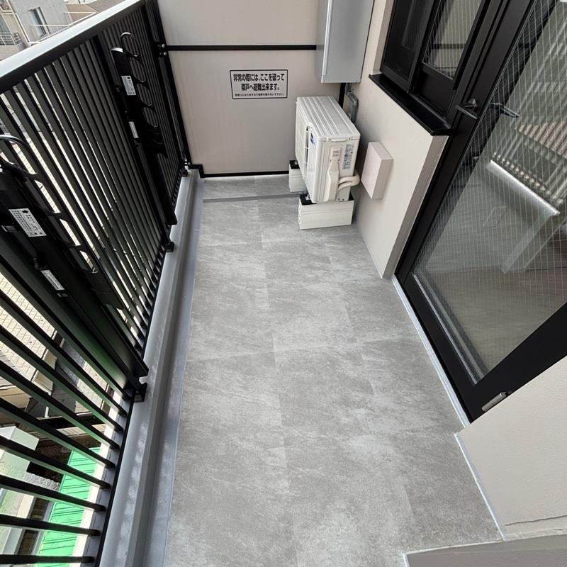 リビオメゾン東北沢のバルコニー